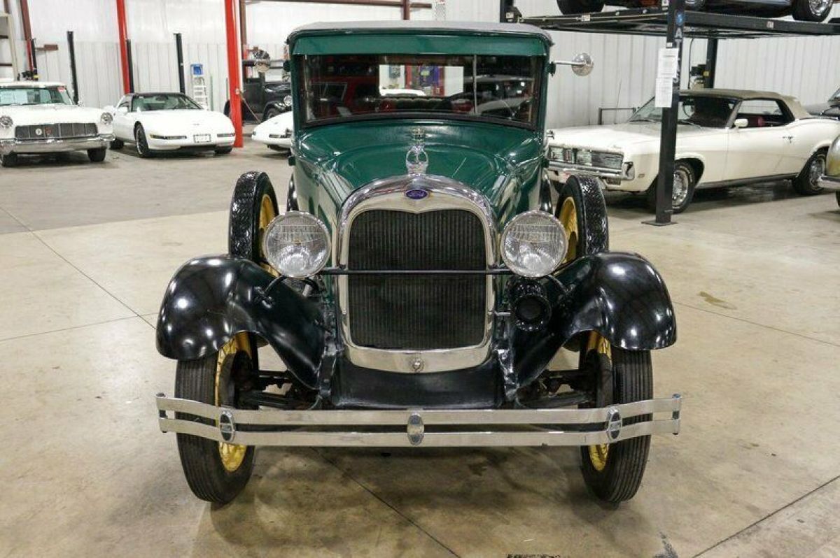 1928 Ford Model A Fordor Leatherback Sedan - photo 8