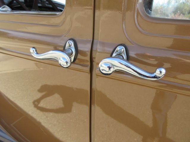 1928 Ford Model A Four Door Leatherback - photo 7