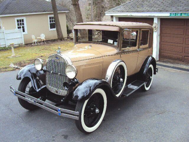 1928 Ford Model A Leatherback / Blindback Sedan Beautiful Correct Restoration 1928 Ford Model A Leatherback Sedan