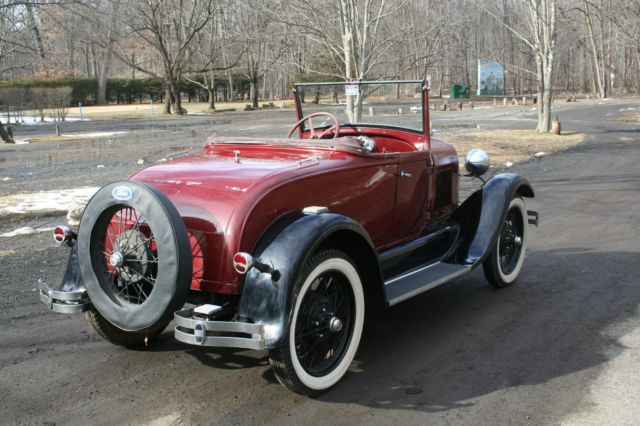 1928 Ford Model A Deluxe Roadster - photo 4