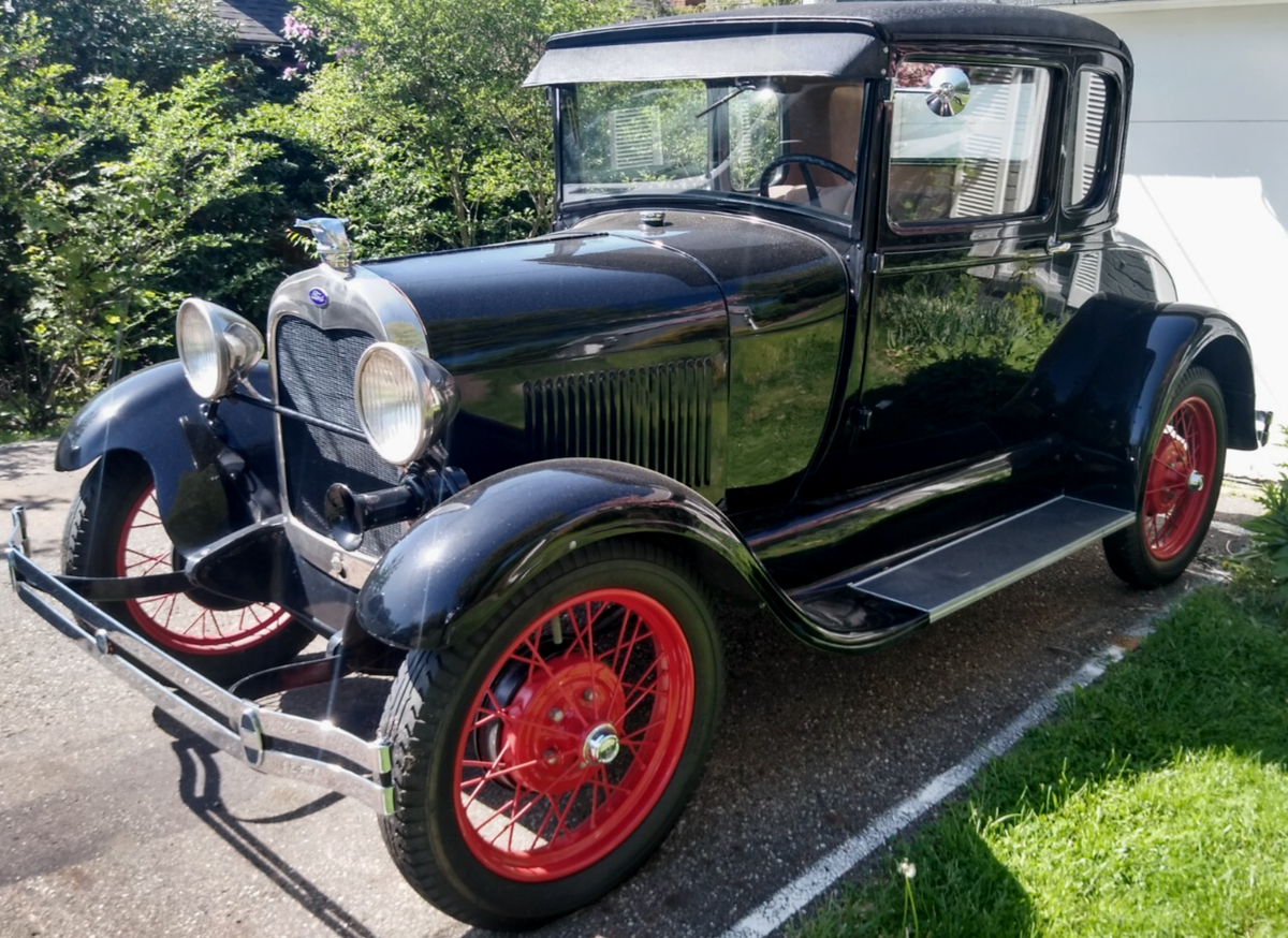 1928 Ford Model A - photo 3
