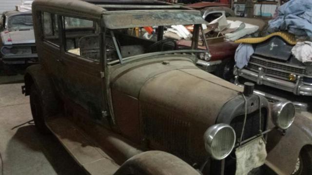 1928 Ford Model A - photo 9