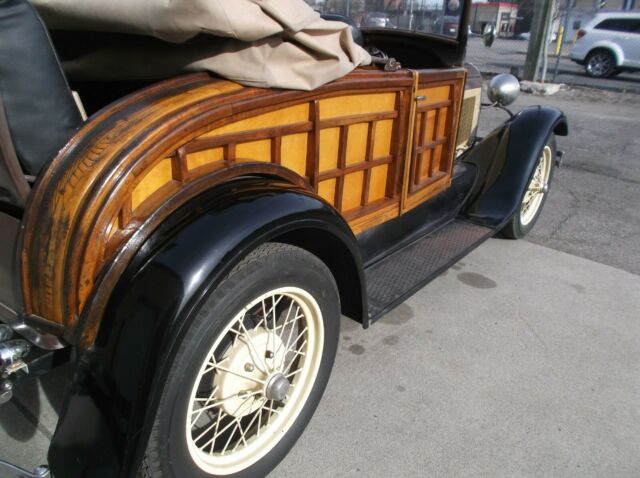 1928 Ford Model A WOODIE ROADSTER CONVERTIBLE - photo 10