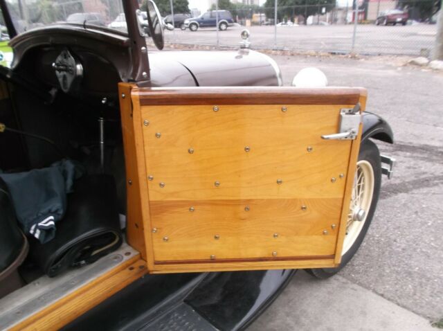 1928 Ford Model A WOODIE ROADSTER CONVERTIBLE - photo 12