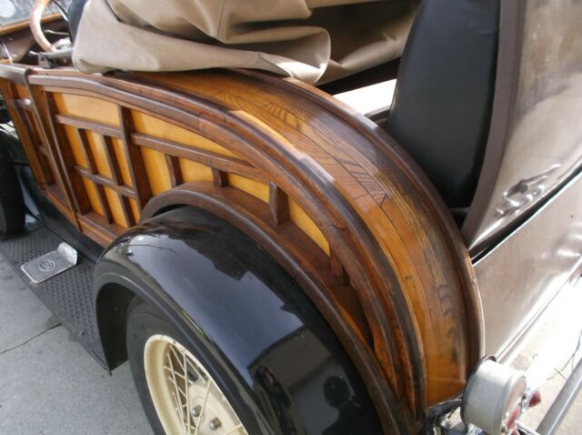1928 Ford Model A WOODIE ROADSTER CONVERTIBLE - photo 5