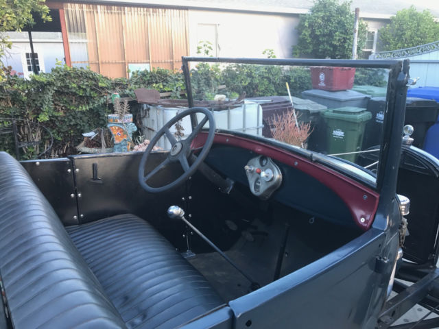 1928 Ford Model A - photo 2