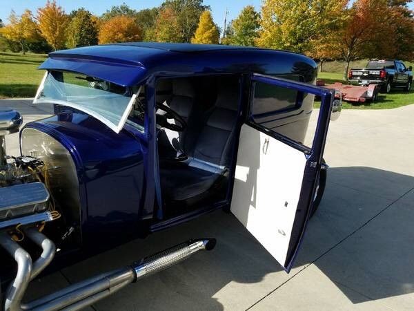 1928 Ford Sedan Delivery - photo 6