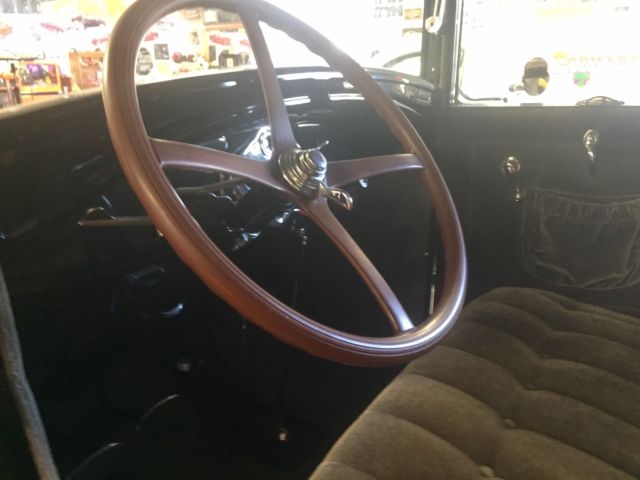 1928 Ford Model A - photo 5