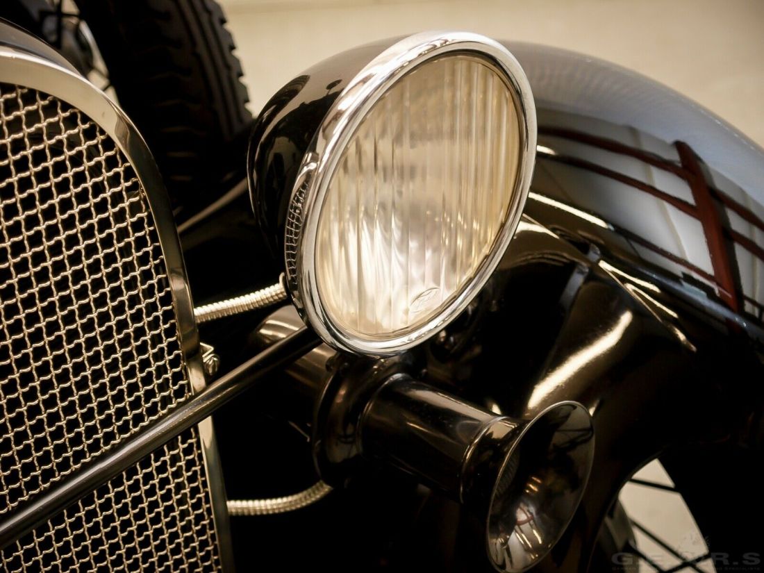 1928 Ford Model A - photo 5