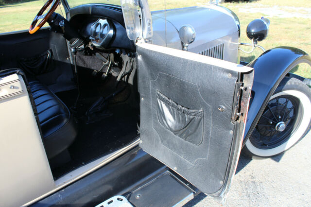 1928 Ford Model A - photo 11