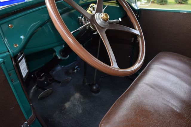 1928 Ford Model A - photo 11