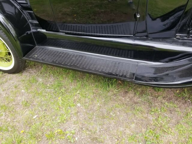 1928 Ford Model A - photo 3