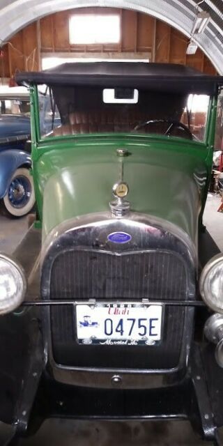 1928 Ford Model A - photo 2