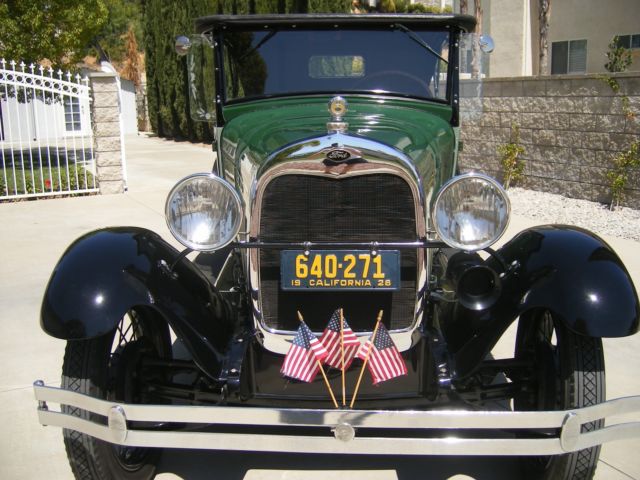 1928 Ford Model A Green - photo 3