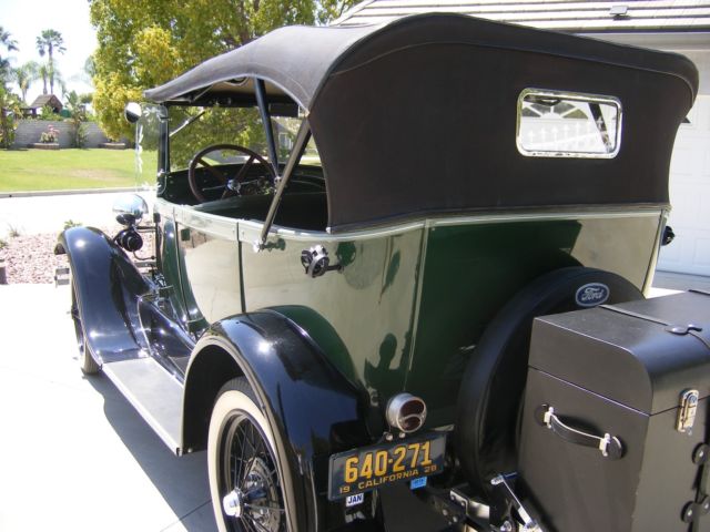 1928 Ford Model A Green - photo 4