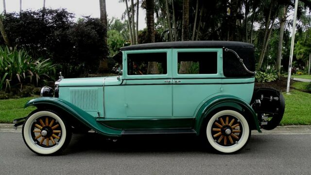 1928 PONTIAC SPORT LANDAU CLASSIC 4 DOOR SEDAN OTHER RESTORED A FEW YEARS AGO 1928 Pontiac SPORT LANDAU RECENT RESTORATION