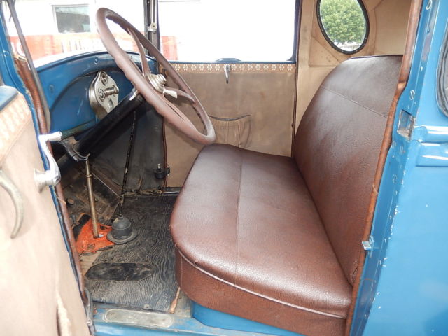 1929 Ford Model A Business Opera Coupe - photo 4