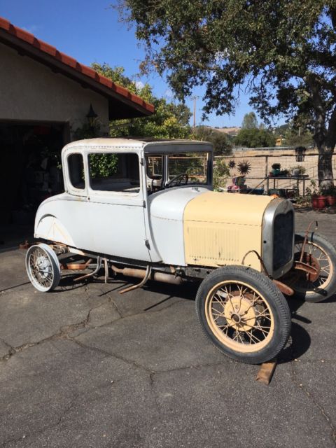 1929 Ford Model A Business coupe - photo 2