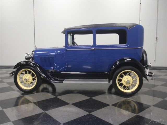 1929 Ford Model A 2-Door Sedan - photo 2