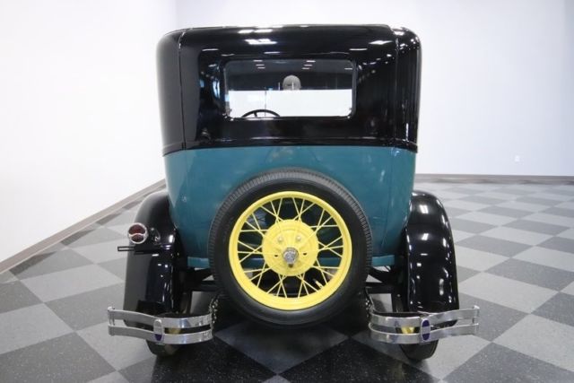 1929 Ford Model A 2-Door Sedan - photo 12