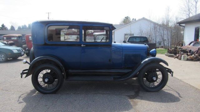 1929 Ford Model A 2 Door Sedan - photo 5