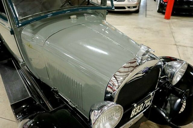 1929 Ford Model A -- - photo 9