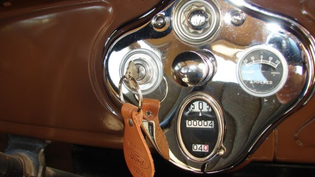 1929 Ford Model A Briggs Body Base, 4 Door Sedan - photo 8