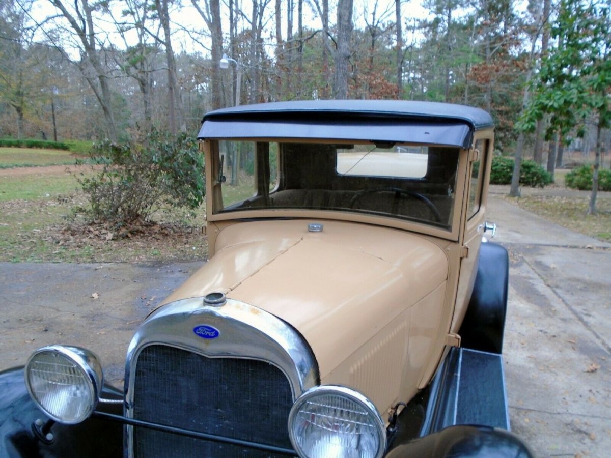 1929 Ford Model A business coupe - photo 10