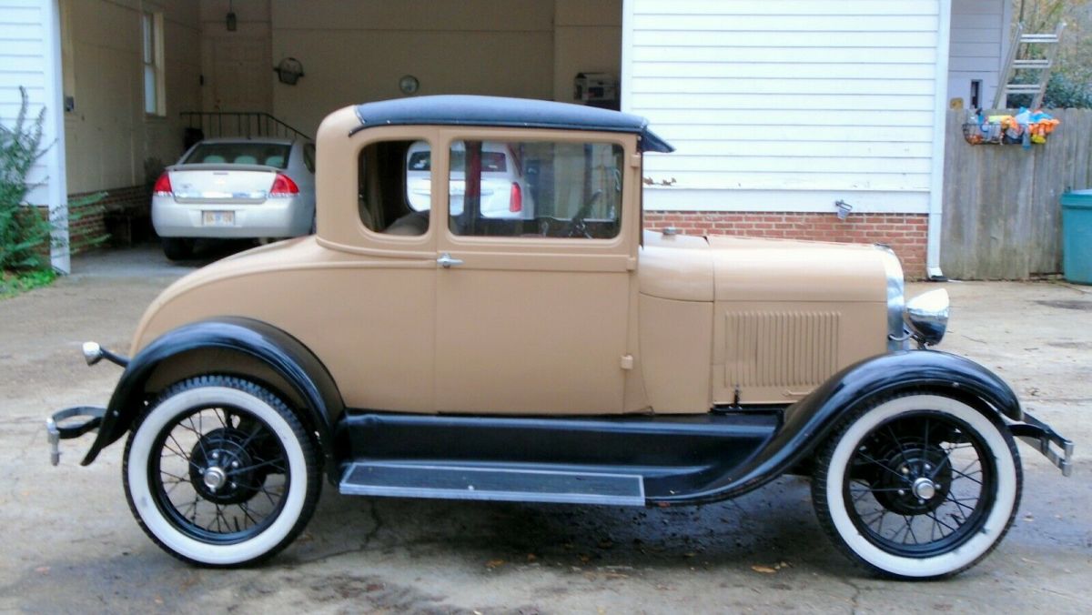 1929 Ford Model A business coupe - photo 4