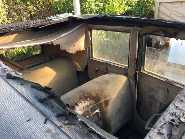 1929 Ford Model A 4 door briggs blindback - photo 9