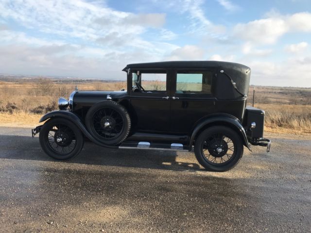 1929 Ford Model A Deluxe Leatherback - photo 2
