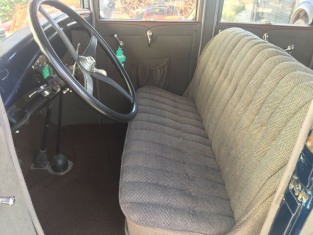 1929 Ford Model A Deluxe Murray Town Sedan - photo 6