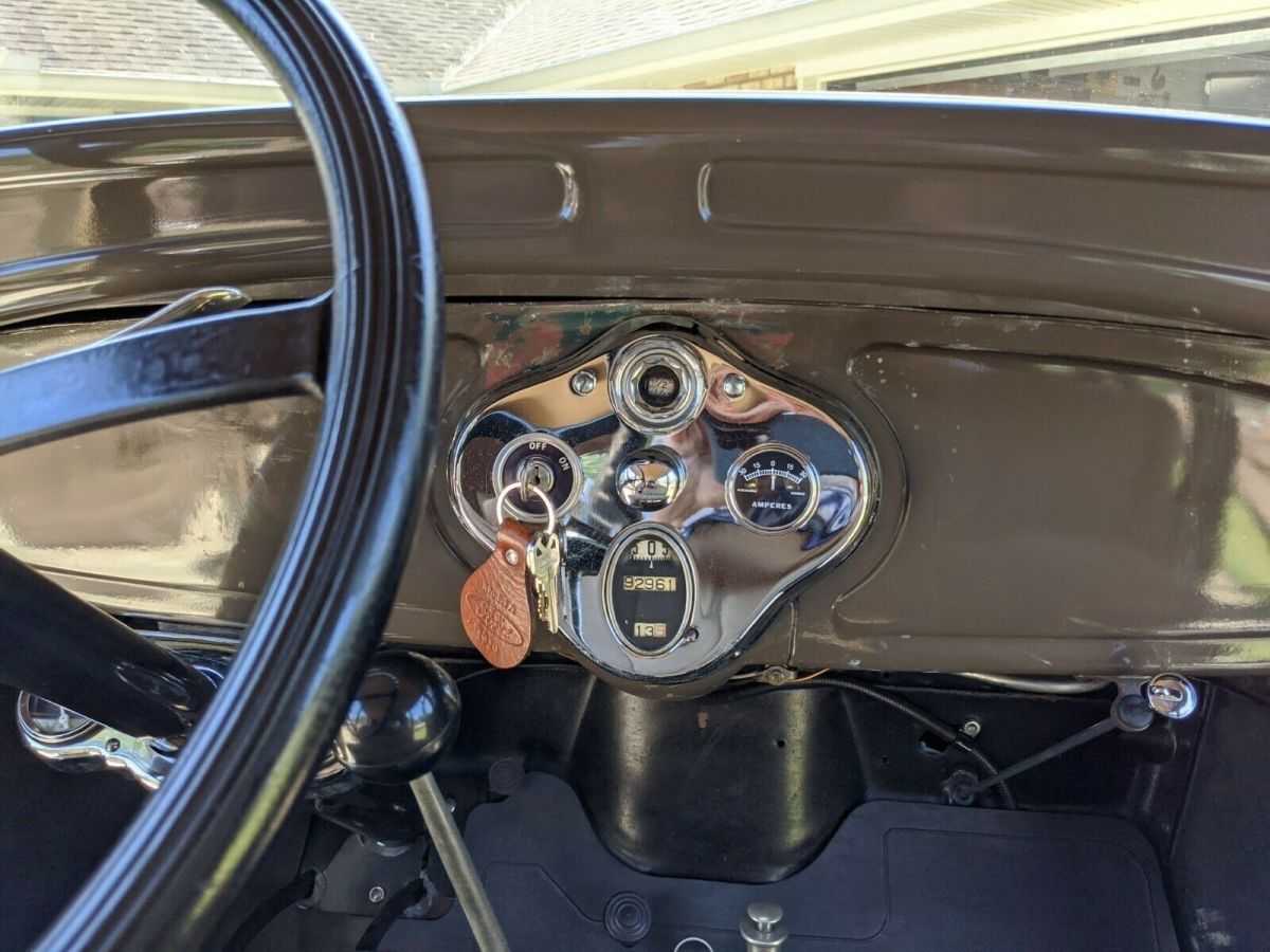 1929 Ford Model A - photo 6