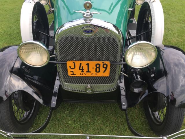 1929 Ford Model A Gold - photo 12