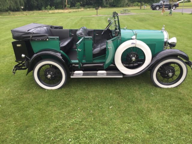 1929 Ford Model A Gold - photo 4