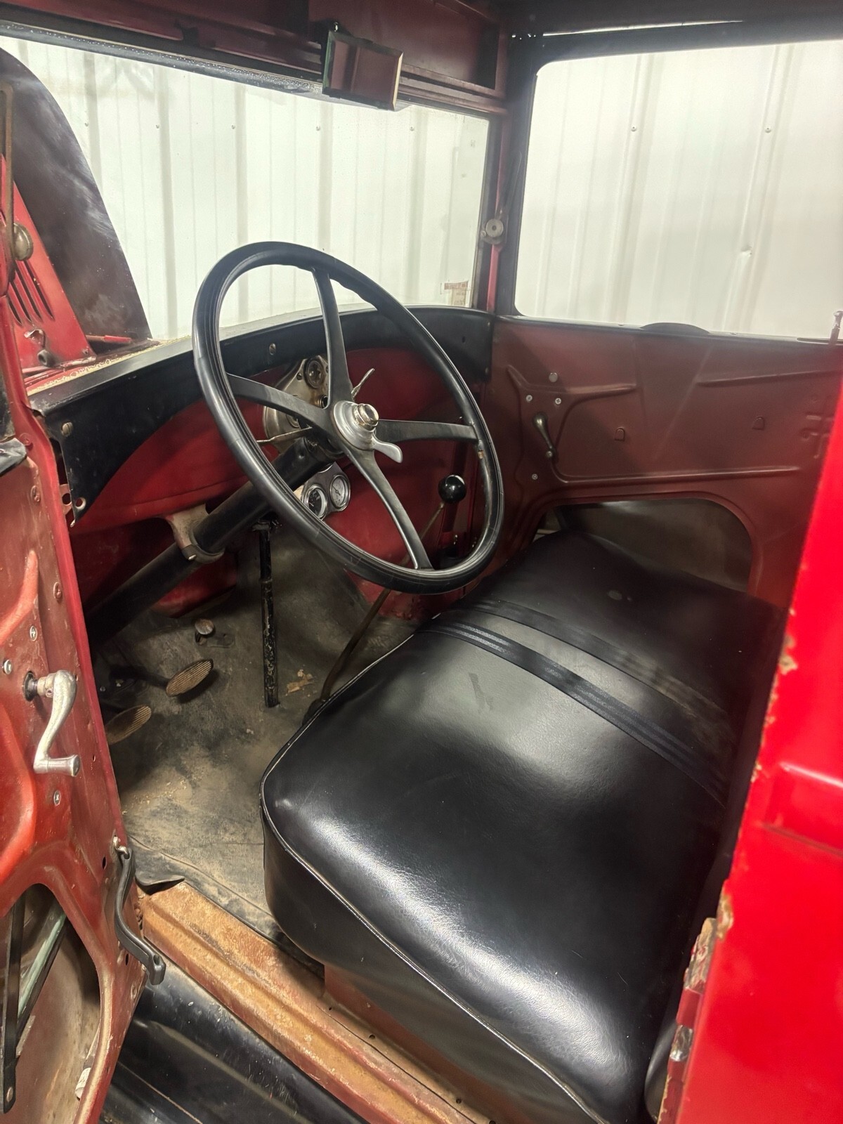 1929 Ford Model A - photo 12