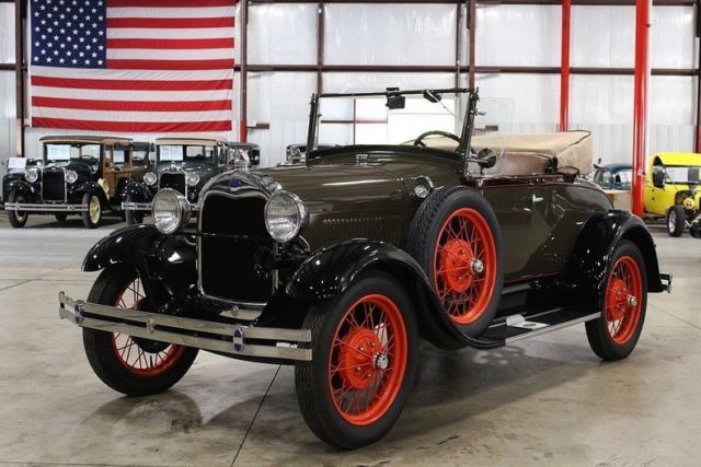 1929 Ford Model A Roadster - photo 2