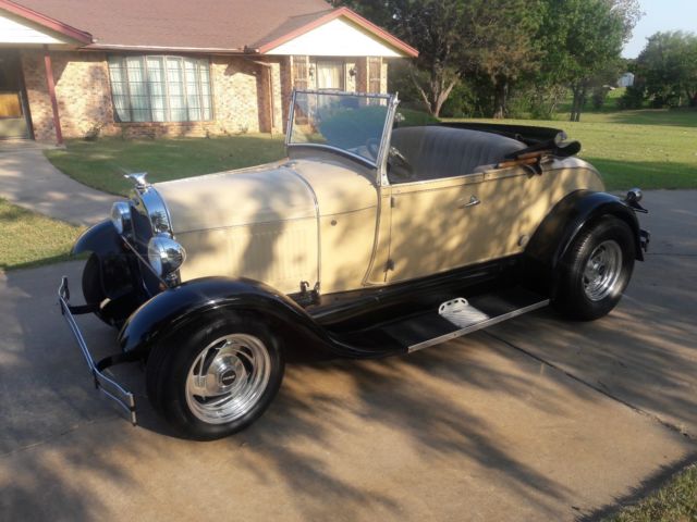 1929 FORD MODEL A ROADSTER ( SHAY REPRODUCTION ) 1929 Ford Model A ROADSTER