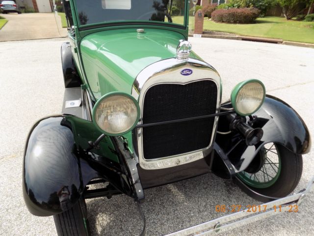1929 Ford Model A Roadster - photo 4