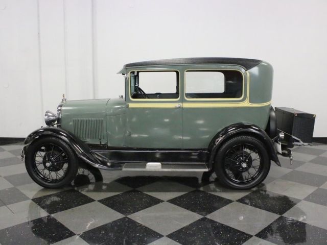 1929 Ford Model A Sedan - photo 3