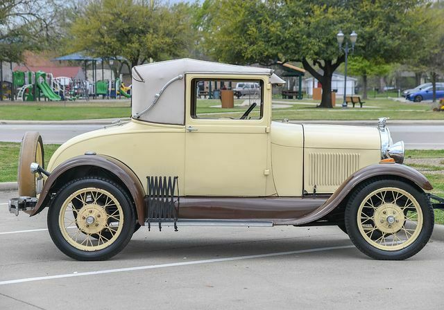1929 Ford Model A Sport Coupe - photo 7
