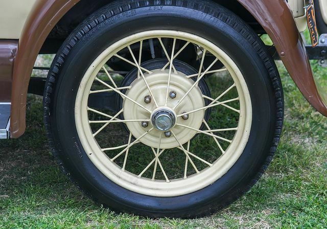 1929 Ford Model A Sport Coupe - photo 13