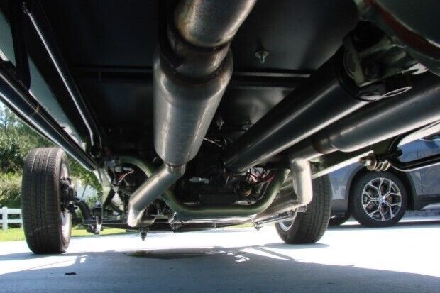 1929 Ford Model A Metallic Green with Black & Gray Beltline Stripes - photo 10