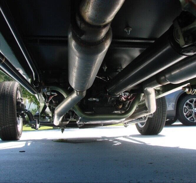 1929 Ford Model A Metallic Green with Black & Gray Beltline Stripes - photo 13