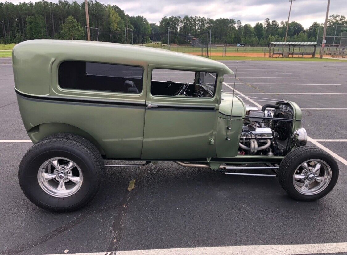 1929 Ford Model A Metallic Green with Black & Gray Beltline Stripes - photo 3