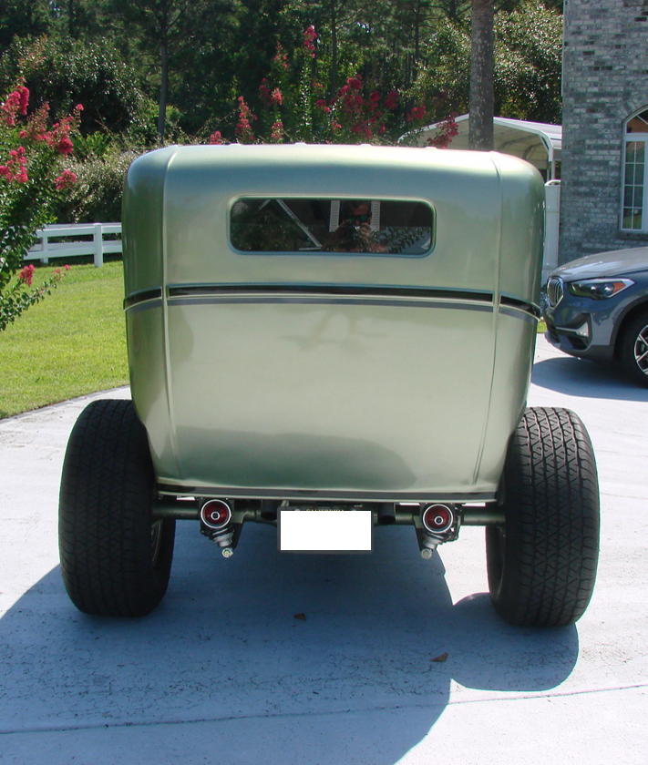 1929 Ford Model A Metallic Green with Black & Gray Beltline Stripes - photo 5