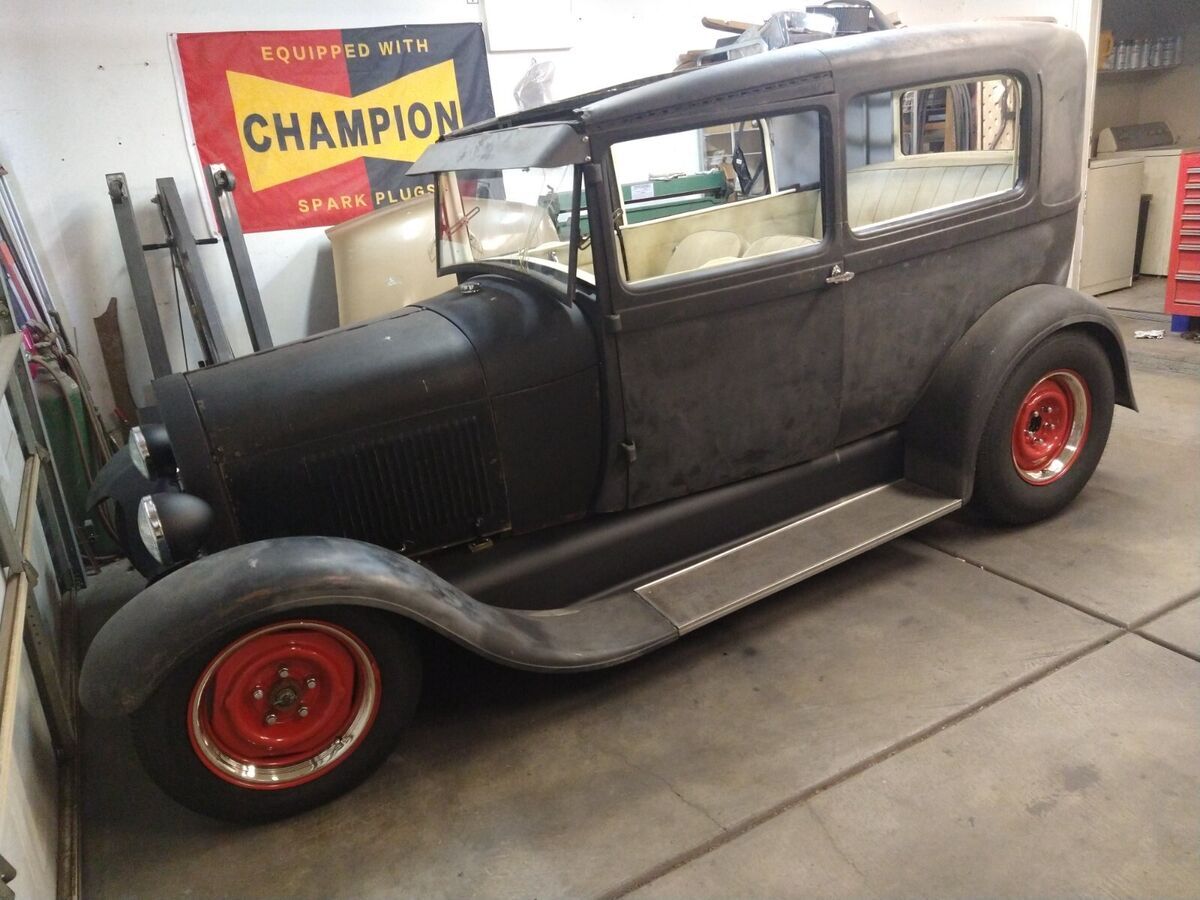 1929 ford model a tudor sedan hot rod / street rod 1929 Ford Model A