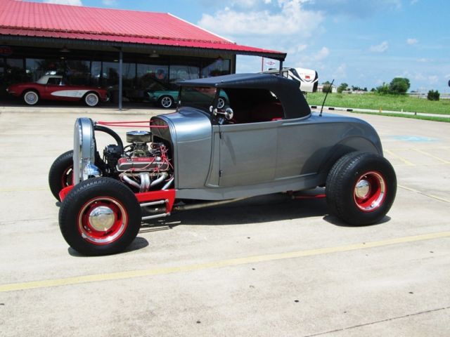 1929 Ford Roadster - photo 2