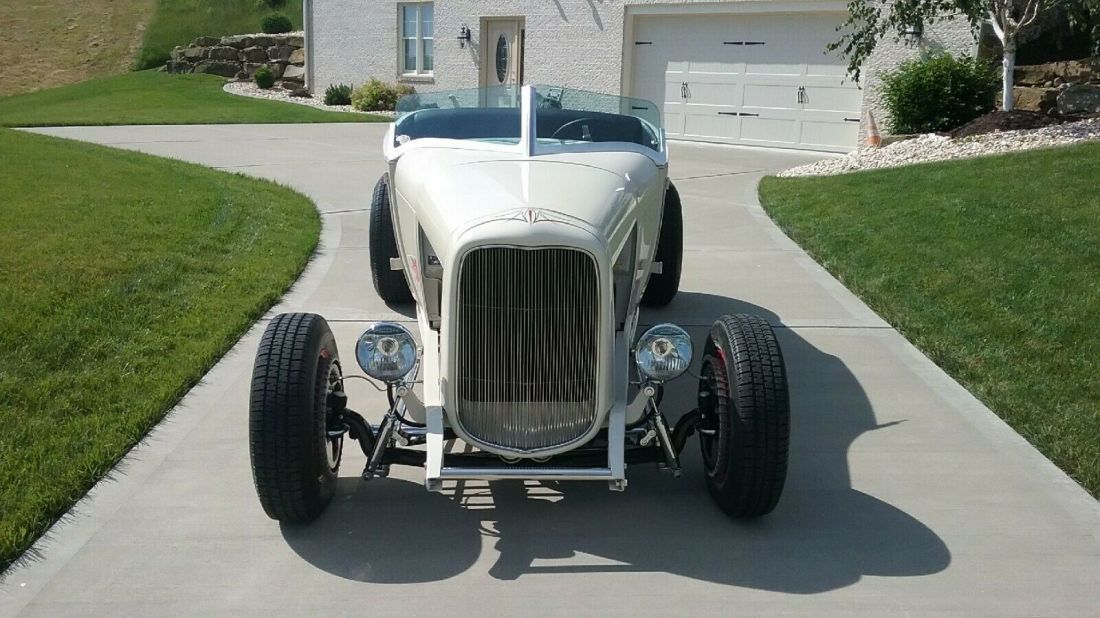 1929 Ford Roadster HOT ROD Henry metal, Flat head, 5 speed, 9" chrome rear axle 1929 Ford Model A