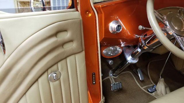 1929 Ford Model A Sedan - photo 8
